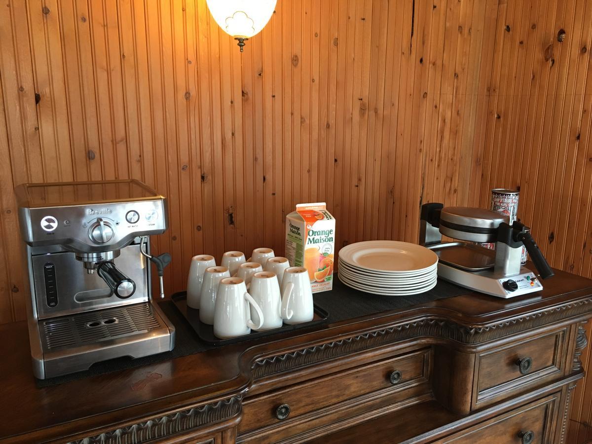 La Chouette Viree Bed & Breakfast Grandes Bergeronnes Bagian luar foto