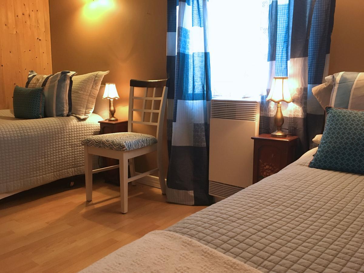 La Chouette Viree Bed & Breakfast Grandes Bergeronnes Bagian luar foto